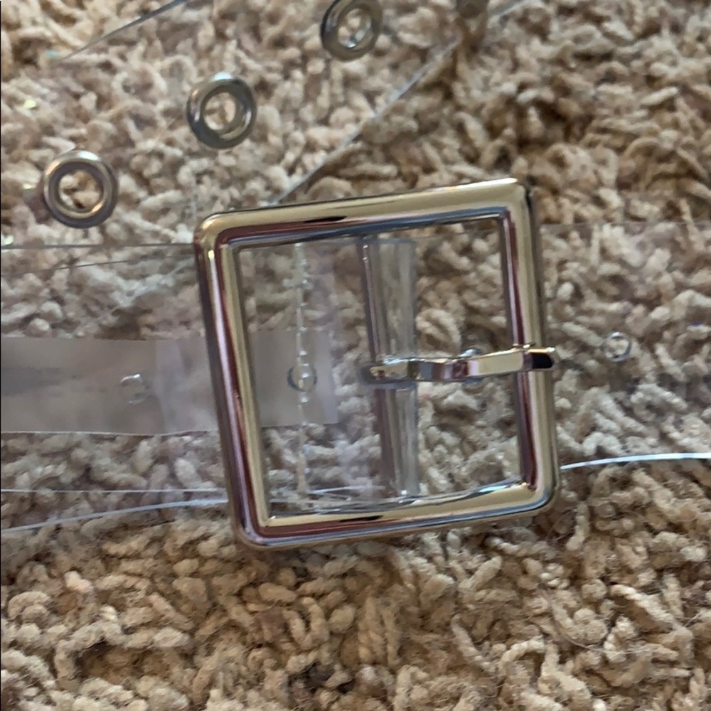 clear urban outfitters grommet belt size small